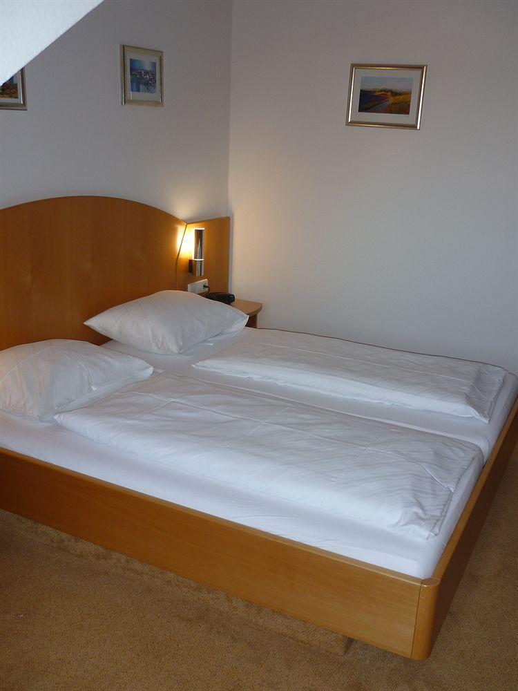 Hotel Sunparc - Shuttle Zum Europa-Park Rust 4Km & Rulantica 2Km Рінґсгайм Екстер'єр фото